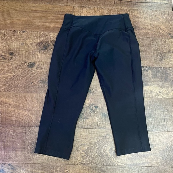 Nike Womens cropped recycled polyester spandex gray black leggings Small - Picture 11 of 11